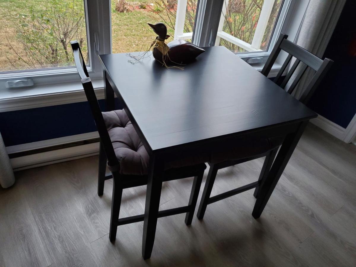 Dans Les Bras De Memphre Bed & Breakfast Magog ภายนอก รูปภาพ