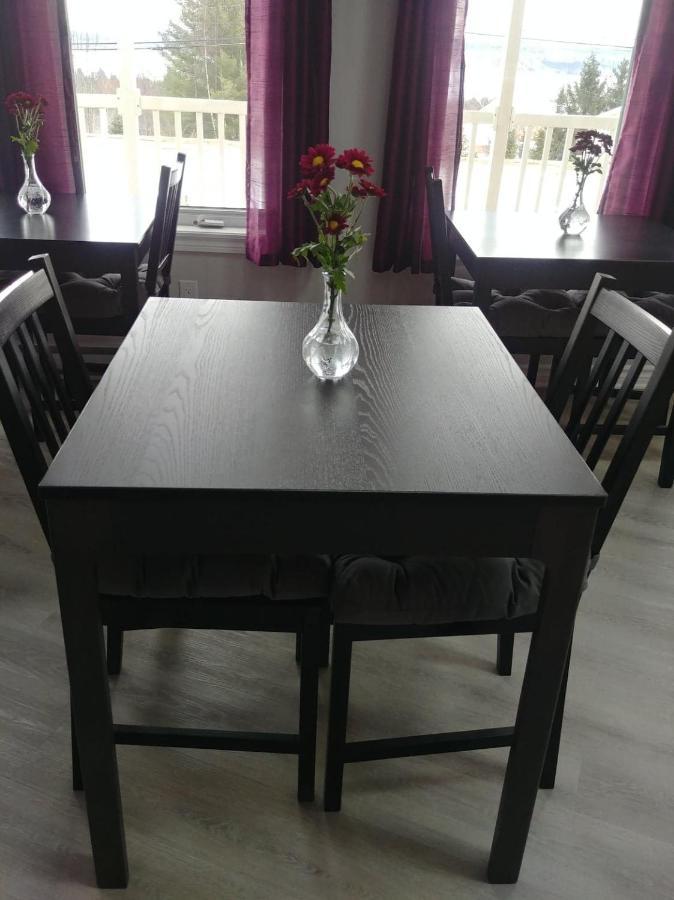 Dans Les Bras De Memphre Bed & Breakfast Magog ภายนอก รูปภาพ